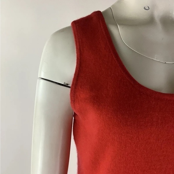 NWT Neiman Marcus Sz 1X 100% Cashmere Knit Tank Top Red Pullover Style - Picture 2 of 7